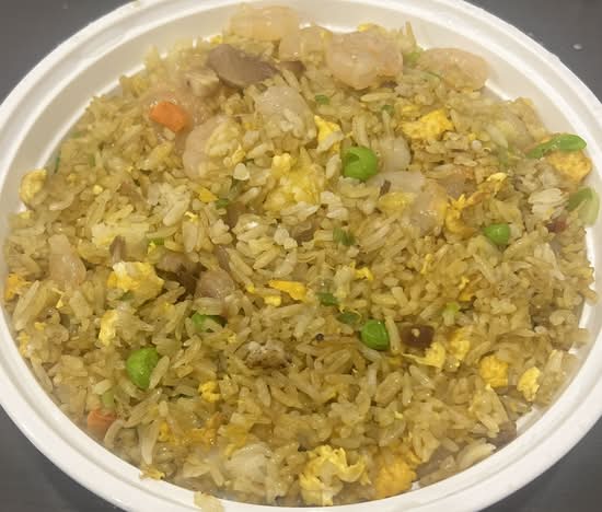 117. BBQ Pork and Shrimp Fried Rice 揚州炒飯